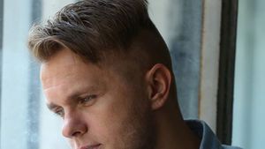 CODIN MATICIUC şi-a prezentat soţia! "Mă iubeşte mai mult decât o iubesc eu"