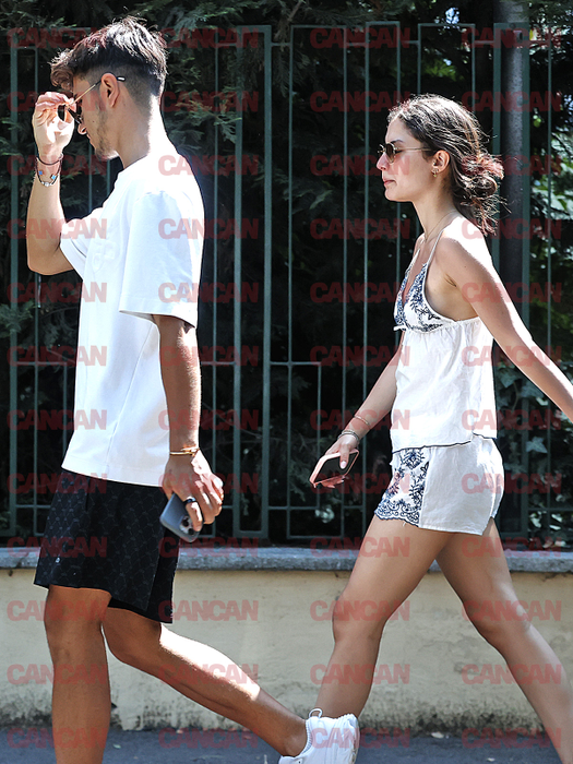 Sebastian Dobrincu și Jasmine Ianțu, la promenadă.