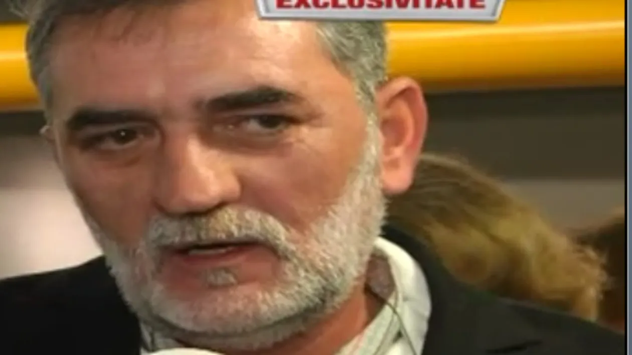 Tatal lui Smiley scoate la iveala secretele fiului sau! Solistul a invatat primele lucruri despre sex dintr-o carte daruita de el