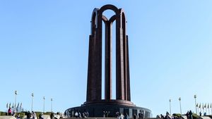 Mormântul Ostaşului Necunoscut, batjocorit de câțiva adolescenți. „Nimeni nu s-a oprit să pună capăt infamiei”