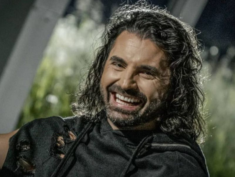 Surpriză pentru toți invitații de ziua lui Pepe! Artistul și iubita lui s-au sărutat în văzul tuturor