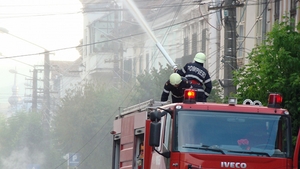 Tragedie în Capitală! O femeie a murit într-un incendiu produs în zona parcului Cişmigiu