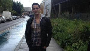 Atletul omorat in fata unui bar din Iasi s-a intors in tara pentru a-si ajuta mama. Stefan voia sa lase Londra pentru Romania