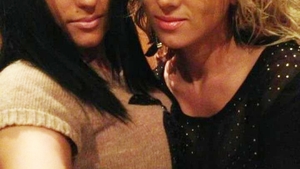 Daca nu era Andreea, hotii tablourilor ar fi fost inca liberi! Vezi ce le-a facut blonda!