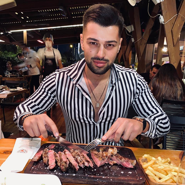 Cum arăta Teo Cosmin de la Insula iubirii 2025 pe vremea când nu avea fațete sau mușchi. Fanii Antena 1 nu l-ar fi recunoscut