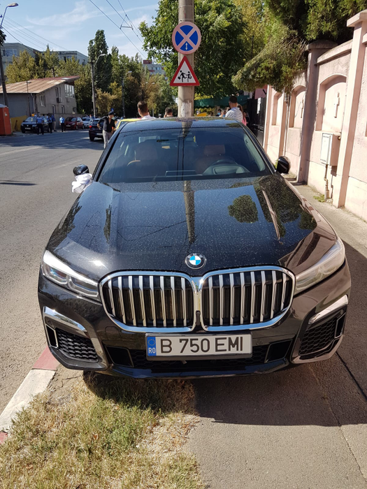 Fratele lui Emi Pian, dezvăluiri cutremurătoare lângă sicriu: ”Au vrut să mă omoare și pe mine acum trei ani!” Și-a arătat tăietura de pe gât VIDEO