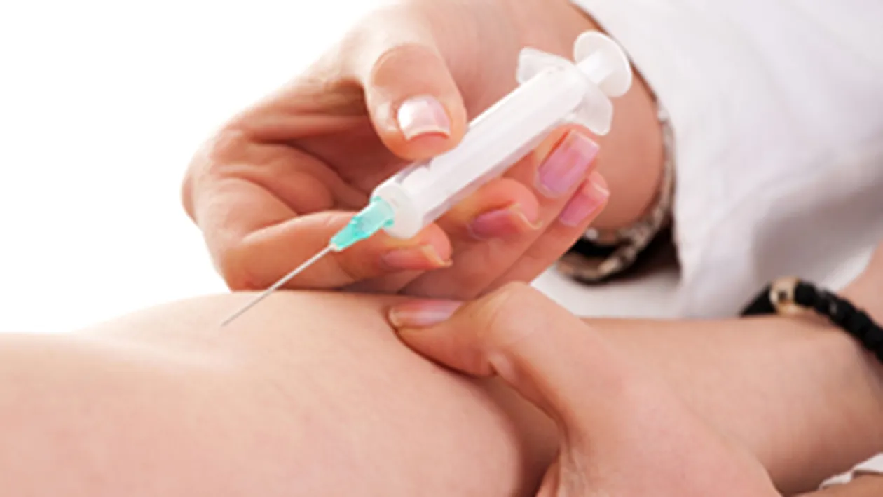 Profesoara de biologie, acuzata ca a intepat un elev in deget cu un ac nesterilizat