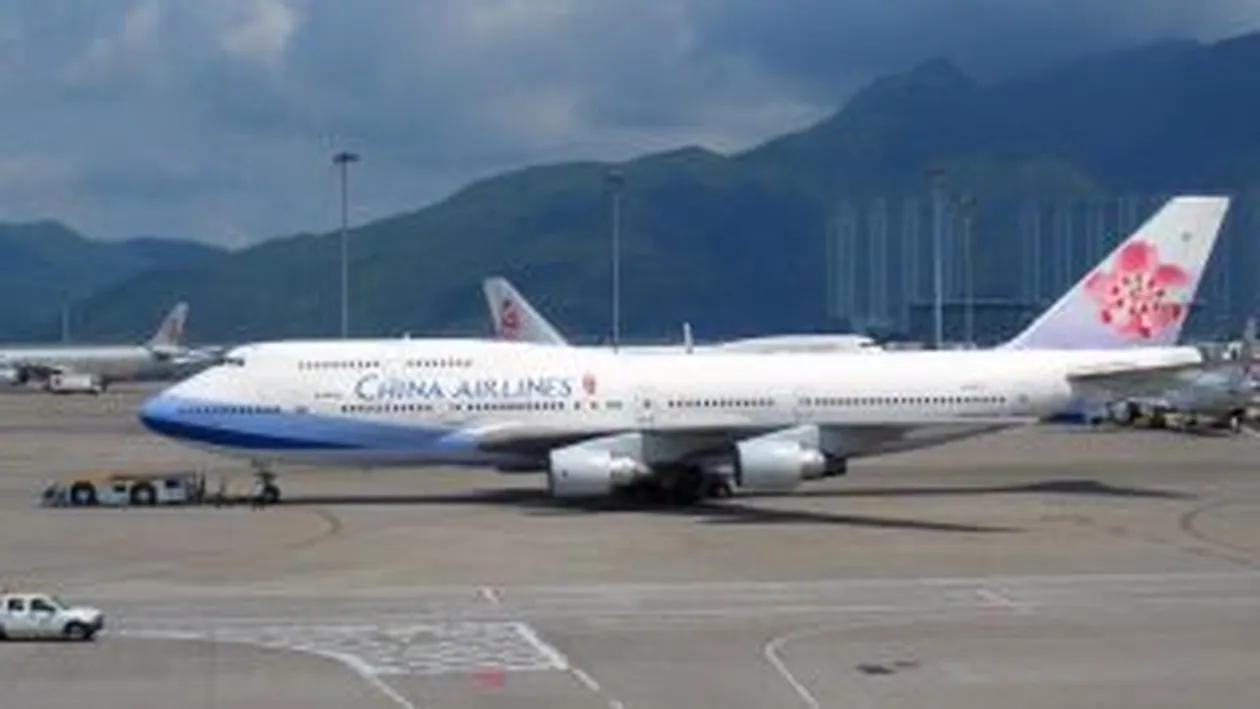 Un avion a aterizat de urgenta in China, dupa ce un pasager a glumit ca are o bomba