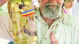 O sticla de tuica s-a vandut cu 1.500 de lei!