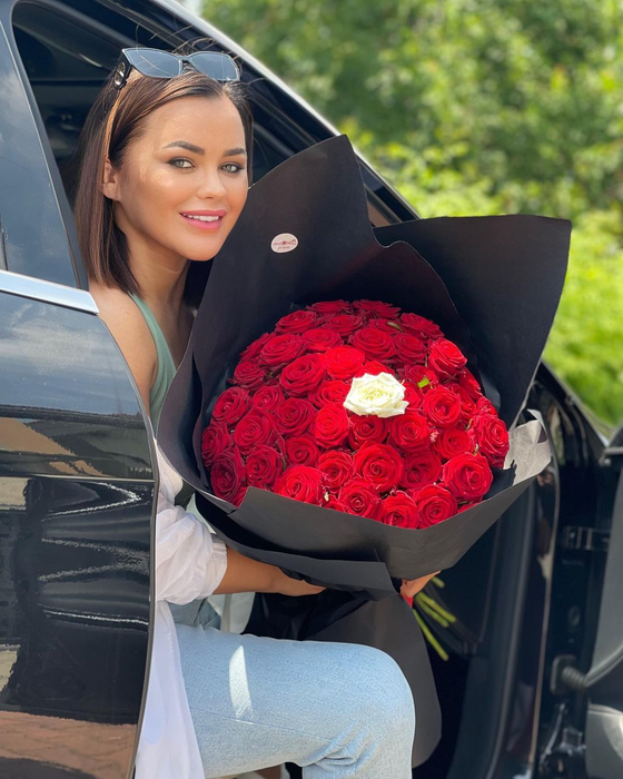 Carmen de la Sălciua a dat cărţile pe faţă! Ce spune artista despre scandalul cu fosta soţie a actualului său iubit: „Eu nu am destrămat nicio căsnicie”