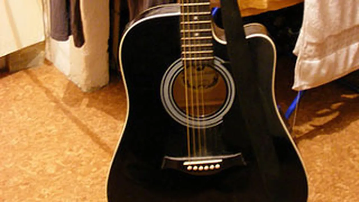 Un lector universitar s-a casatorit cu un cersetor, la sapte zile dupa ce l-a cunoscut