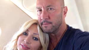 Raluca Zenga si-a etalat trupul la piscina! Cum arata sotia lui Walter Zenga in costum de baie!