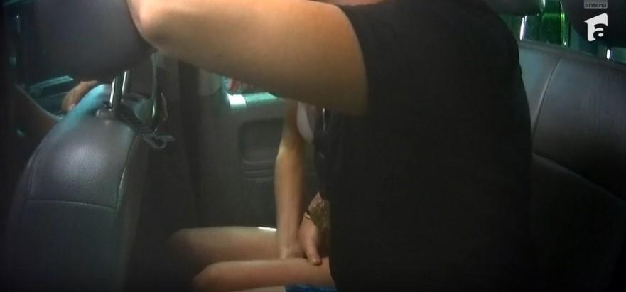 Iubita i-a dat „papucii” la Insula iubirii şi a trecut la atac! Atingeri în locuri interzise, fără să le pese de camerele de filmat