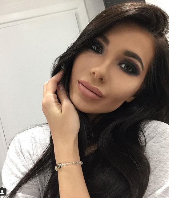Uite ce tatuaj ”ascuns” şi-a făcut iubita lui Vârciu! Avem imagini în premieră