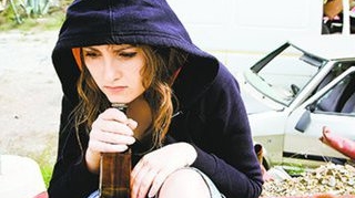 Proasta educatie creste riscul alcoolismului in randul adolescentilor