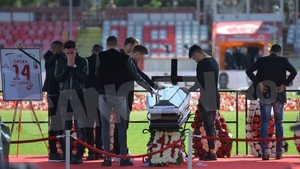 Imagini cutremurătoare la capătâiul lui Ekeng! ”Câinii roşii” s-au îmbrăcat în negru!