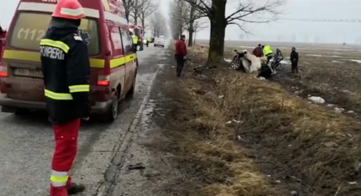 Tragedie in muzica din Romania! Cantaretii au murit intr-un accident rutier teribil! BMW-ul s-a rupt in bucati! Veneau de la un spectacol