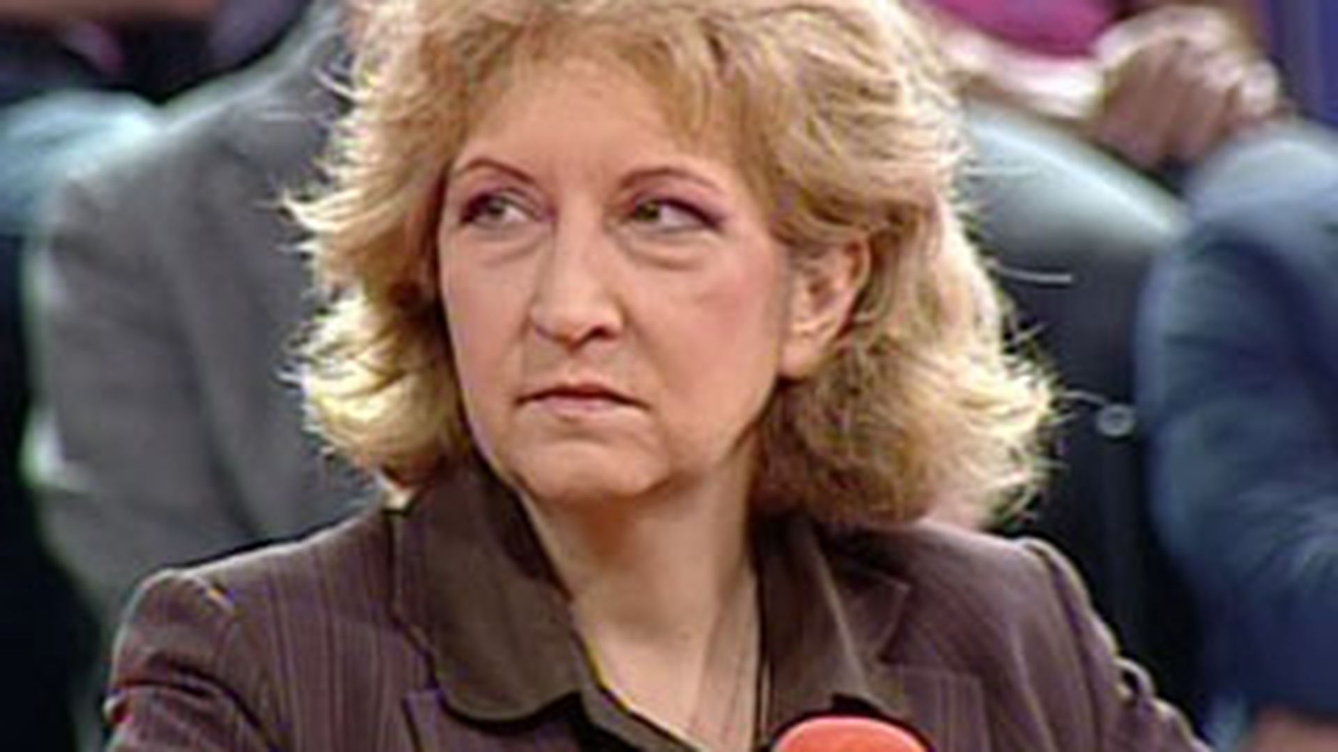 Femeia care si-a anuntat sinuciderea pe Facebook: "Fiul meu mi-a cerut o napolitana pentru la scoala si am ajuns la disperare "