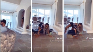 Bianca Drăgușanu, filmată în genunchi în casa lui Alex Bodi. Care este adevărul din spatele imaginilor | VIDEO