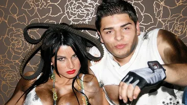 Fiul antrenorului de la Dinamo, asaltat de femei manjite de ulei, conduse de Ramona Gabor!