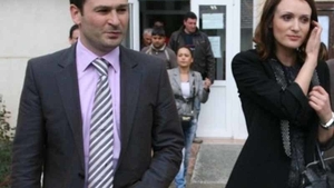 Ultima oră: blogeriţa i-a blocat conturile milionarului! Fosta soţie a câştigat procesul cu patronul lui Dinamo, iar noi am aflat cât îi va plăti afaceristul lună de lună!