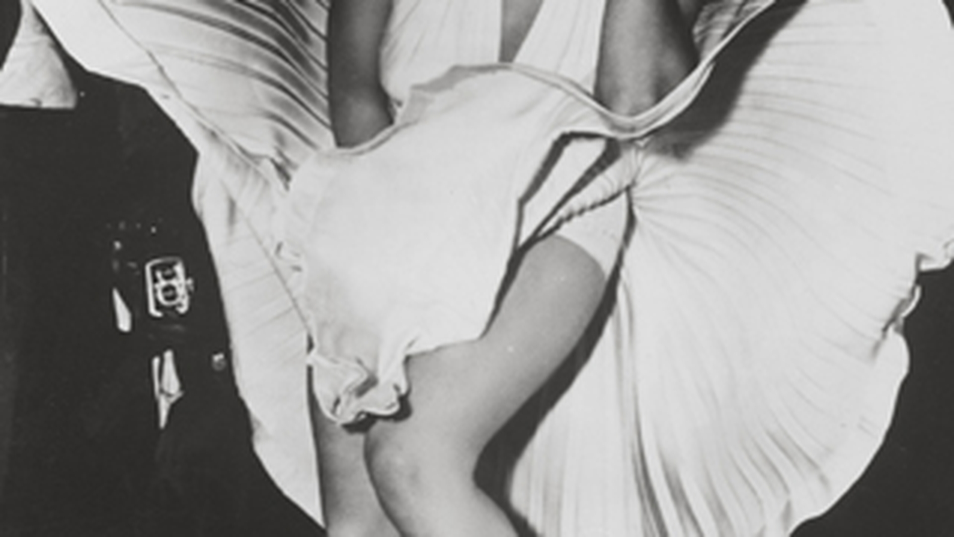 O rochie a lui Marilyn Monroe a fost vanduta cu 4,6 milioane de dolari