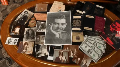 „James Bond” din viața reală? Povestea bărbatului care ar fi lucrat pentru servicii secrete și l-a întâlnit pe Stalin