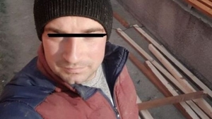 Băiatul de 13 ani, care a fost bătut până la leșin de unchiul lui în parc, nu-și mai amintește nimic. Copiii de acolo strigau „A murit prietenul nostru! A murit!”