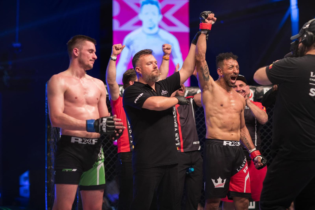 Lupte spectaculoase la RXF STAR EDITION! Giani Kiriță, primul meci din cușca de MMA