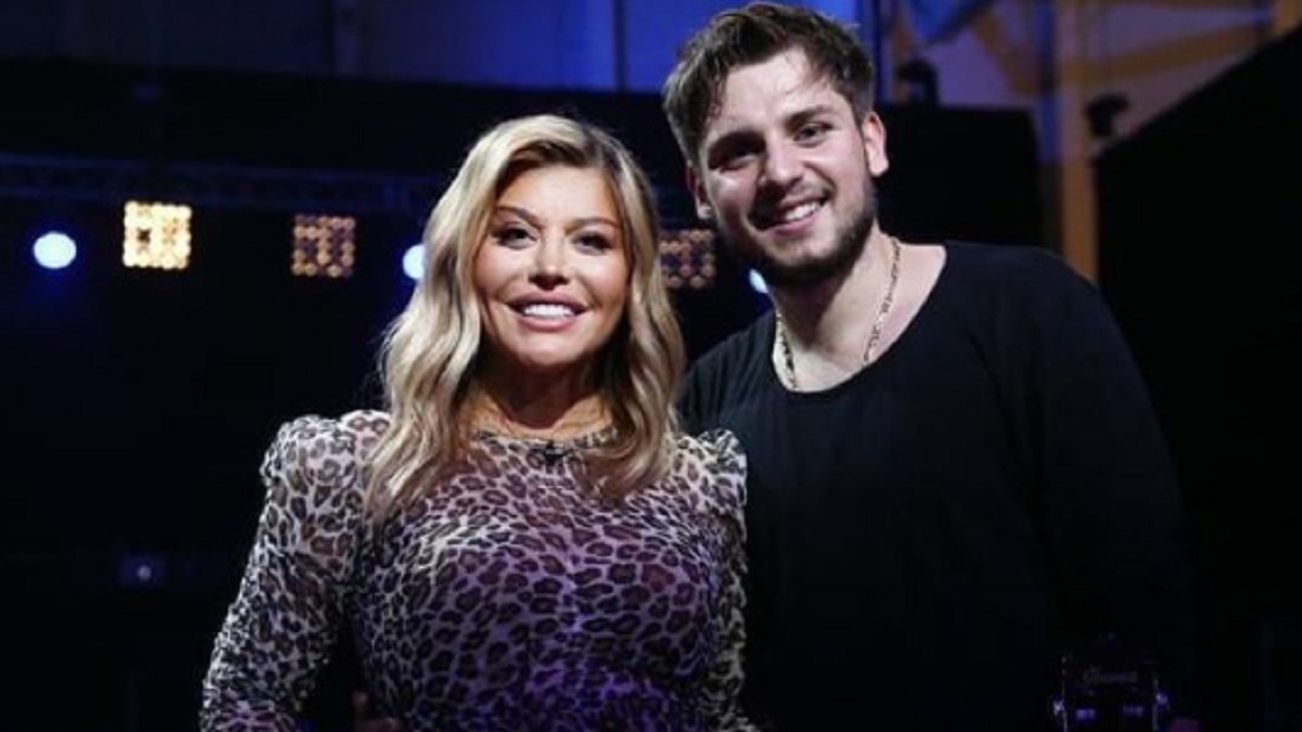 Ce mesaj subliminal i-a transmis Adrian Petrache mentorului său de la X Factor, Loredana Groza. Totul...după scenele fierbinți din finală!