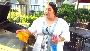 Paşte în stil American! Uite unde trăieşte vrăjitoarea Oanei Zăvoranu