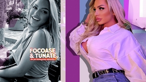 Bustul proeminent și talia subțire o plasează printre „regine”! Roxana e super-hot și atrage orice bărbat! 
