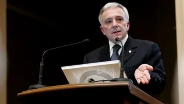 Mugur Isărescu a fost reales în funcția de Guvernator al Băncii Naționale Române