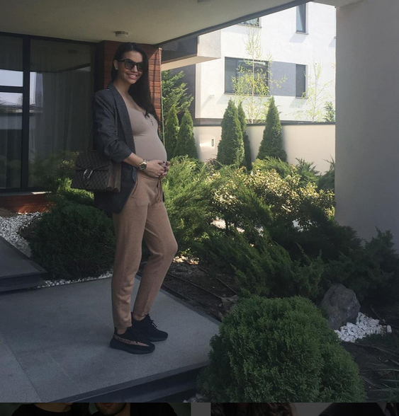 Sandra Mutu a slăbit spectaculos! Aşa arată la doar trei săptămâni de când a născut