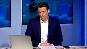 Reacția lui Mircea Badea după anunțul lui Teodorovici privind gratuitatea studenților la tren: "Mă simt jignit. Îmi vine să vomit"