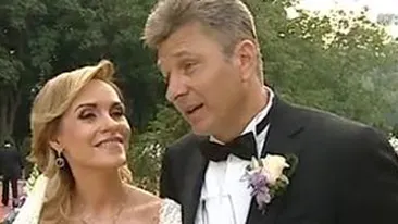 VIDEO Imagini de colectie! VEZI AICI  cat de pasional o saruta Florentin Pandele pe Gabi Firea la nunta