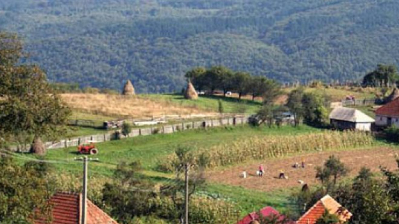 Unde se află localitatea cu cel mai lung nume din România. Are 27 de litere și este un loc iubit de turiști