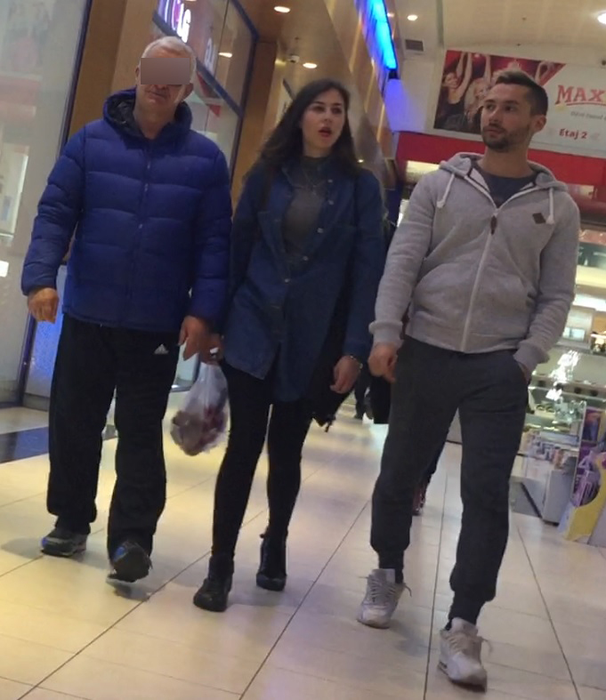 Primele imagini cu femeia pe care o iubeşte Jakolis. Ea este frumuşica  pe care stelistul lăudat de Becali  o ţine ascunsă!