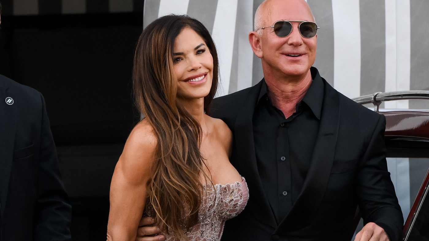 Ce a făcut Lauren Sanchez imediat ce a devenit soția lui Jeff Bezos. Cum a zis da, cum a ACȚIONAT!