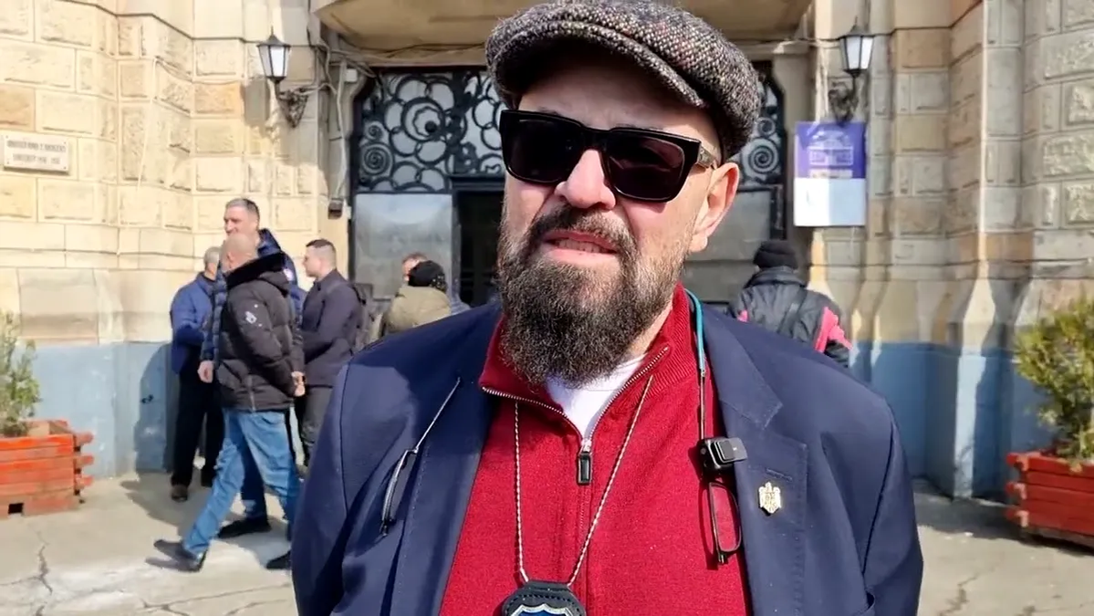 Câte clase are Piedone, de fapt. Motivul pentru care șeful ANCP s-a lăsat de școală
