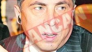 Bataie pe ciolan in galeria "cainilor"