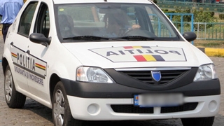 Un barbat a furat masina de serviciu a unui post de politie din Suceava