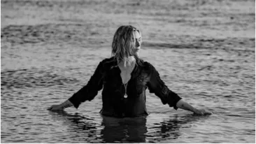 Kate Winslet a refuzat categoric să-i fie editat corpul într-o scenă nud: „Le-am spus: Băieți, știu câte riduri am, vă rog să le puneți la loc