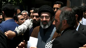 Cine este Mojtaba Khamenei, noul lider suprem al Iranului. Are o avere uriașă și s-a tratat în Europa