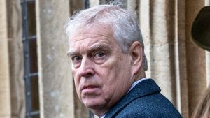 Fostul prinț Andrew a fost arestat. Fratele Regelui Charles e implicat în dosarul Epstein