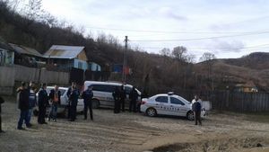 Ce pedeapsă a primit un tânăr din județul Bacău pentru că și-a omorât un prieten de pahar cu peste 20 de lovituri de cuțit