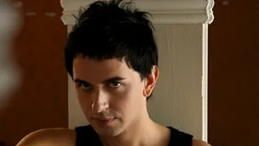 Nu se mai ascund! Keo si-a strans toate hainele si s-a mutat cu amanta in apartamentul unde a locuit opt ani cu Andreea Balan!