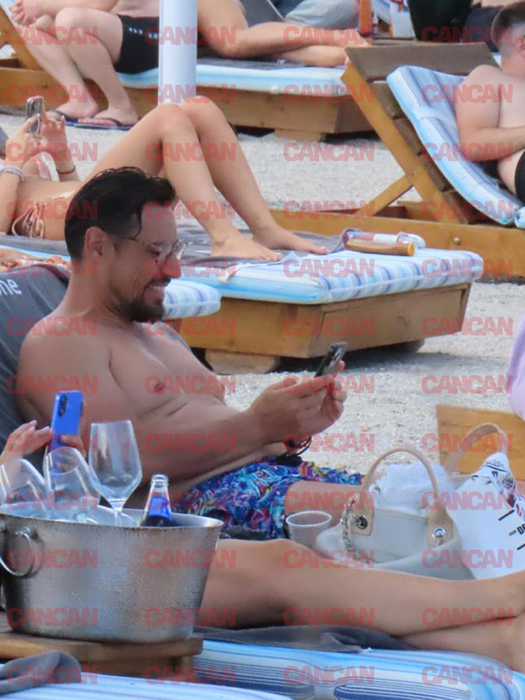 Daniel Pavel, pe plaja din Mamaia. Foto: CANCAN.RO