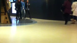 Raluca Ogica, "umbra" lui Adrian Rpotan! Manechinul nu isi lasa iubitul sa iasa din casa fara ea, nici la intalnirile cu Varga!