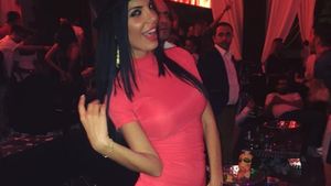 Adio petreceri cu dans pe mese! Cum şi-a serbat Andreea Tonciu prima zi de naştere ca mamă şi soţie